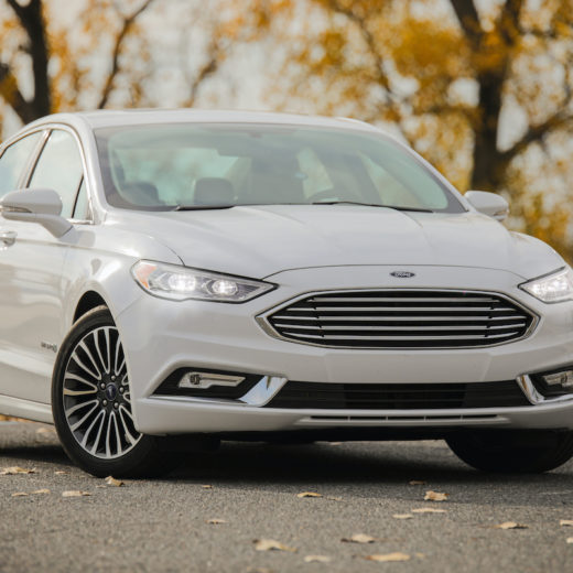 Ford Fusion Hybrid domino's