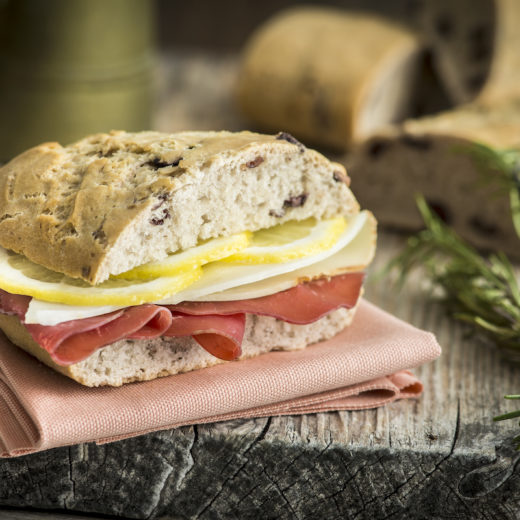 Ciabatta grano saraceno bresaola caciocavallo limone