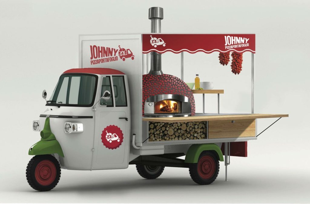 Street food: brevettata l’Apecar con forno a legna di Johnny Take Ue’ 