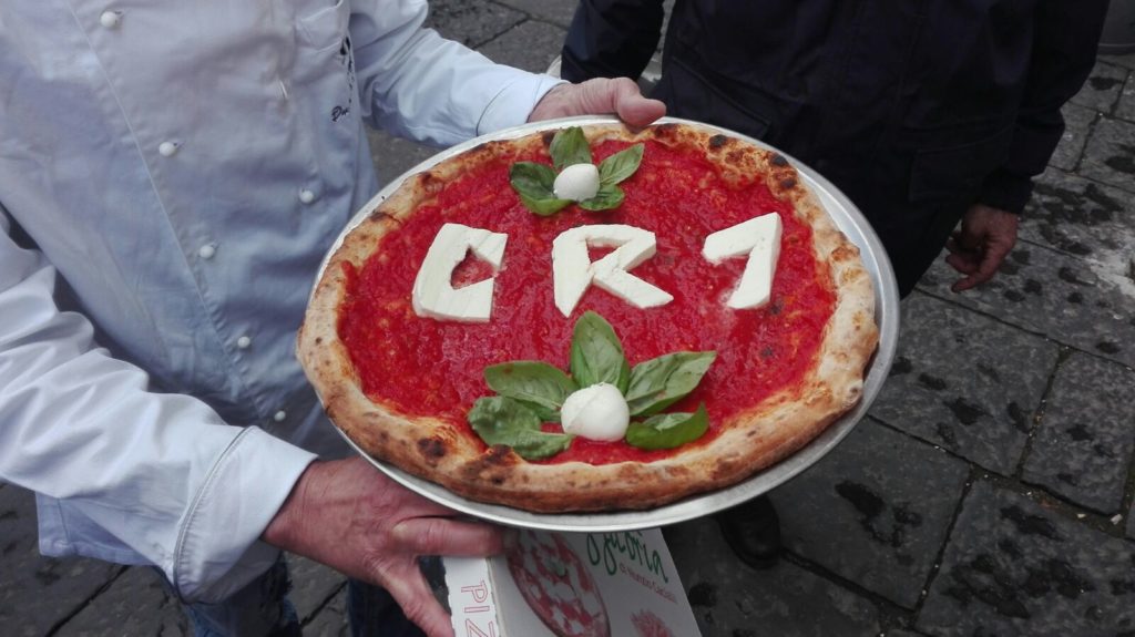 La CR7 mania è scoppiata e assieme a Cristiano Ronaldo arrivano le pizze a lui dedicate