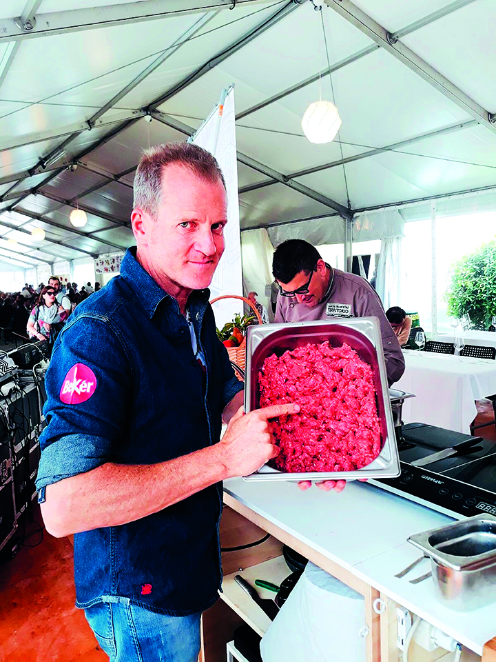 Voglia d'estate anche in tavola con la vera Tartare... al coltello! Fabrizio Nonis