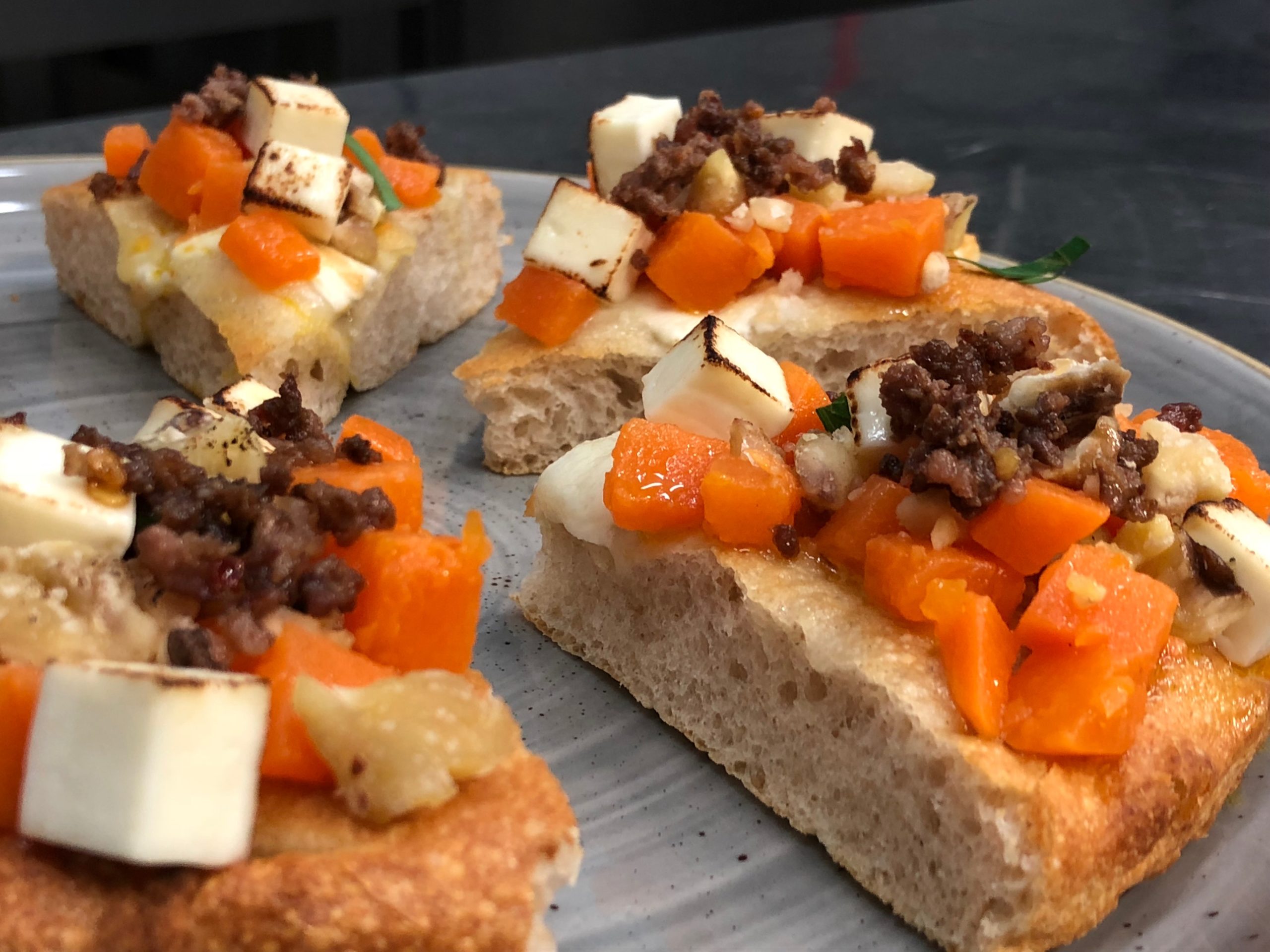 Pizza Dadolata di zucca e castagne cotte