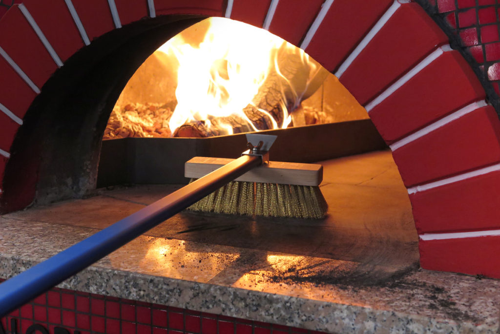 Pulizia del forno: gli strumenti professionali di Gi.Metal