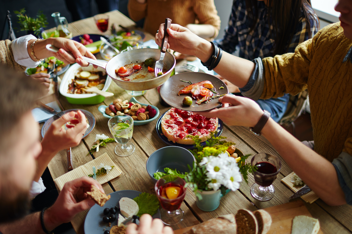 Condividere un piatto al ristorante