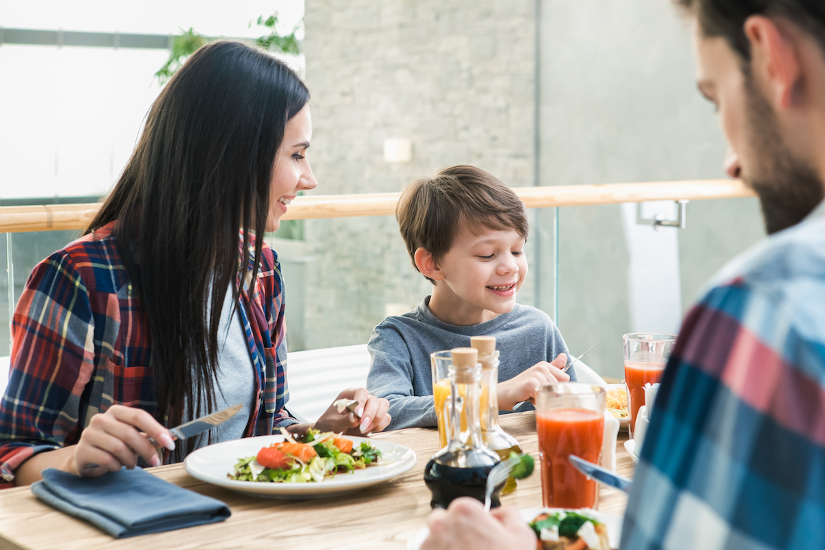 bambini al ristorante