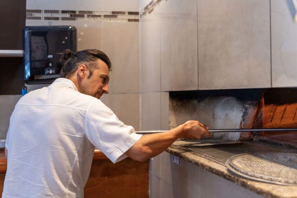 Gioia Eat, la storia di successo del pizzachef Massimiliano Stamerra