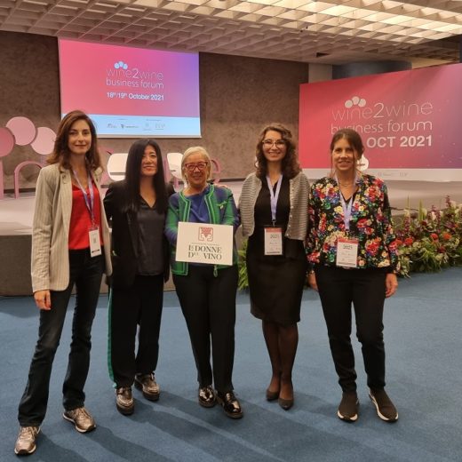 Da sinistra Laura Donadoni, Stevie Kim, Donatella Cinelli Colombini, Elena Casprini, Valentina Ellero