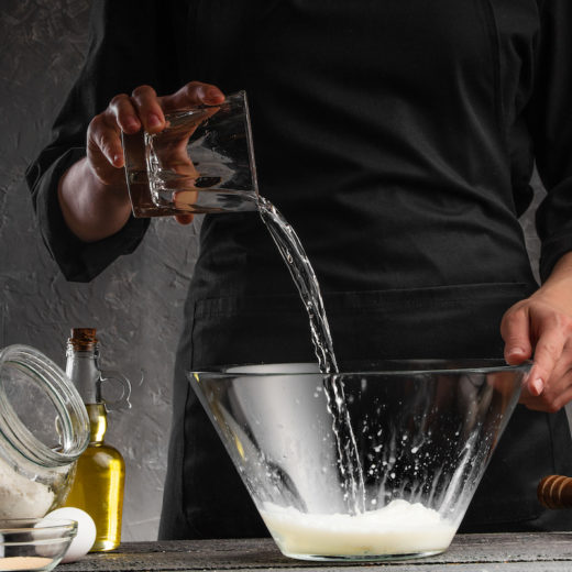 acqua per preparare una pizza