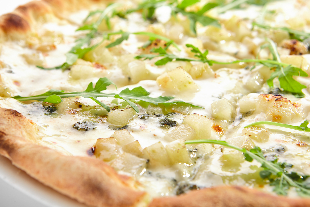 Pizza crema erbe spontanee