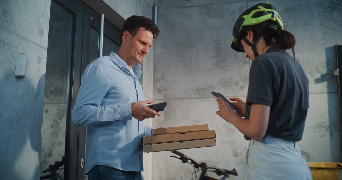 delivery pizza 1