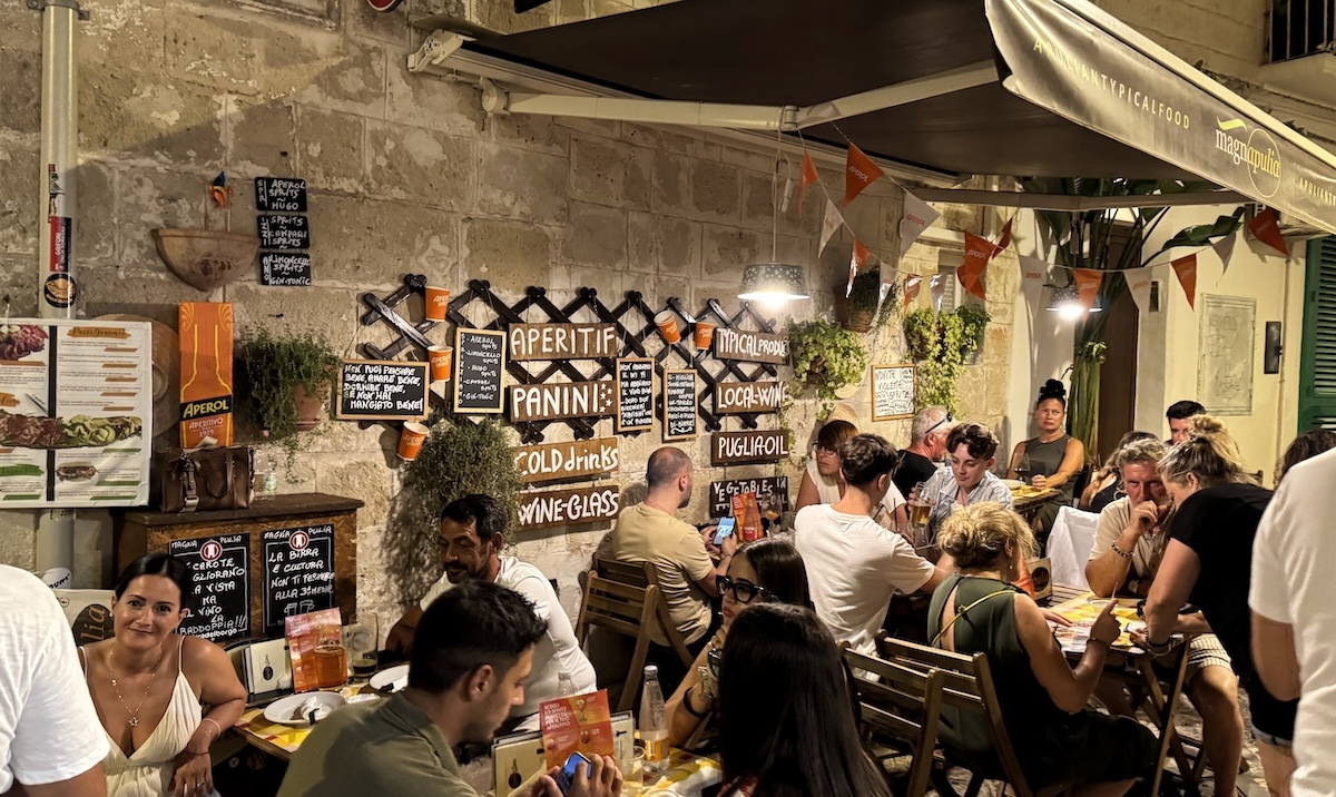 tavolo ristorante estate 2026